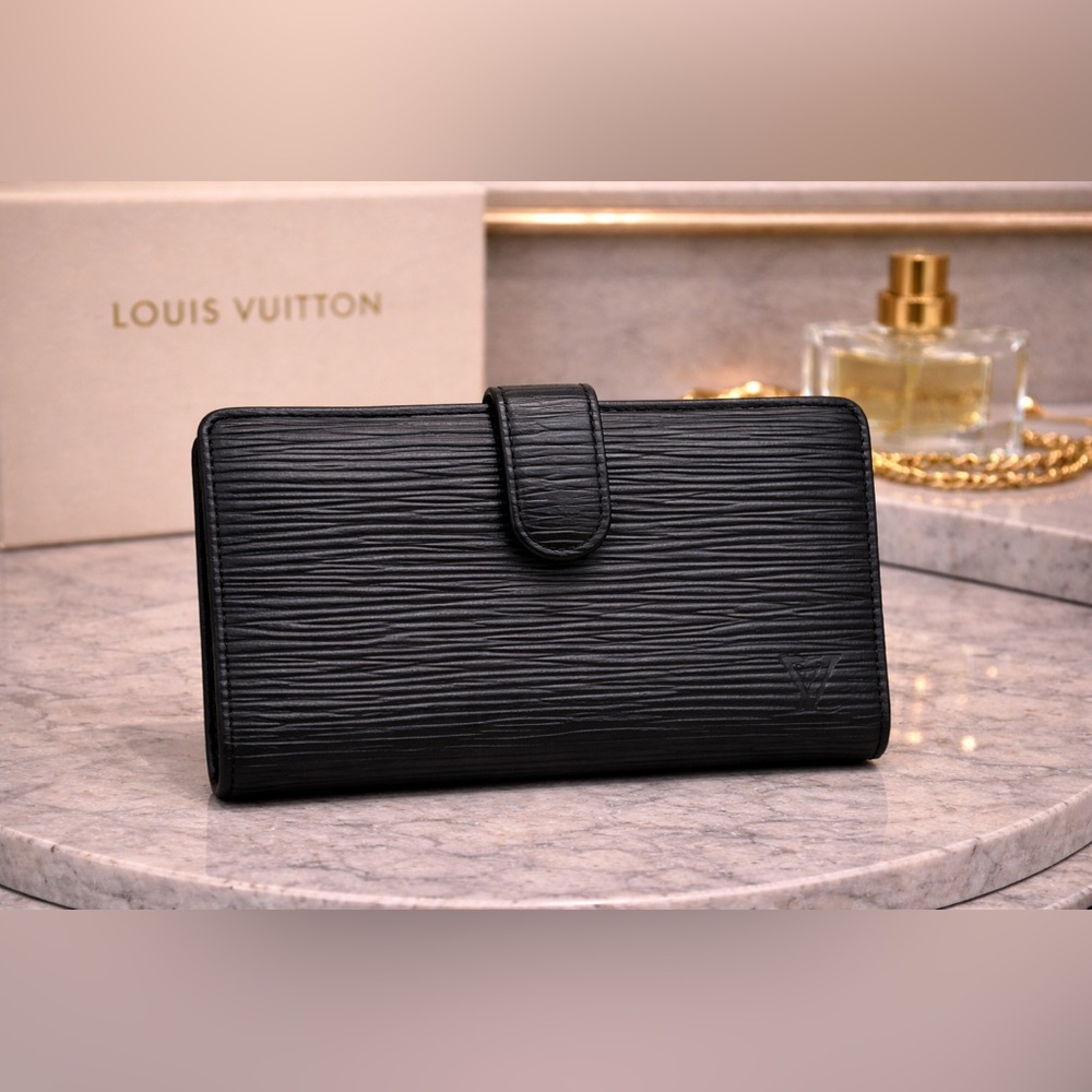 Louis Vuitton Epi Portefeuille Viennois wallet